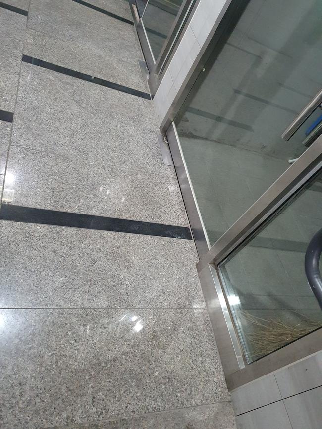 인제군 전문 벽면청소 서비스 - 스팅거클리닝의 차별화된 솔루션