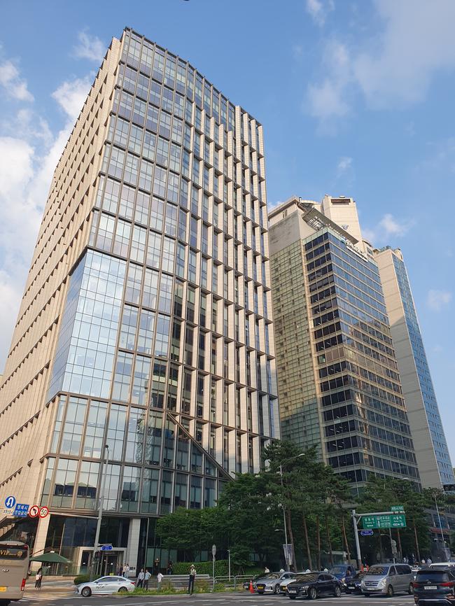 부산 서구 벽지곰팡이 제거, 스팅거클리닝의 전문 청소 서비스!