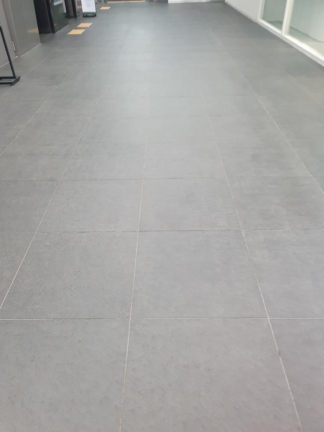 대구 수성구 벽지 곰팡이 제거, 스팅거클리닝의 전문 청소 서비스