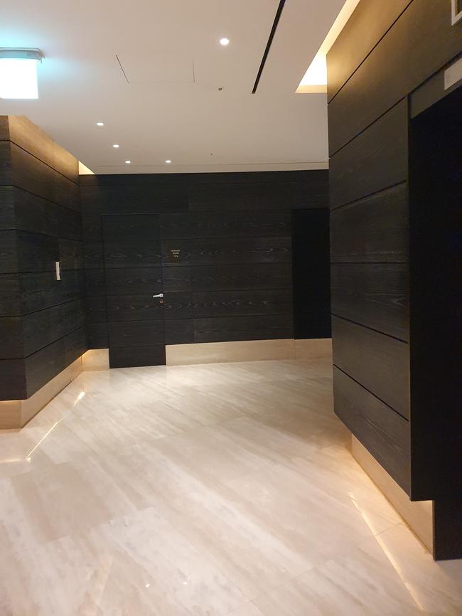 부산 중구 곰팡이 제거 청소, 스팅거클리닝의 전문 서비스로 집안가꾸기